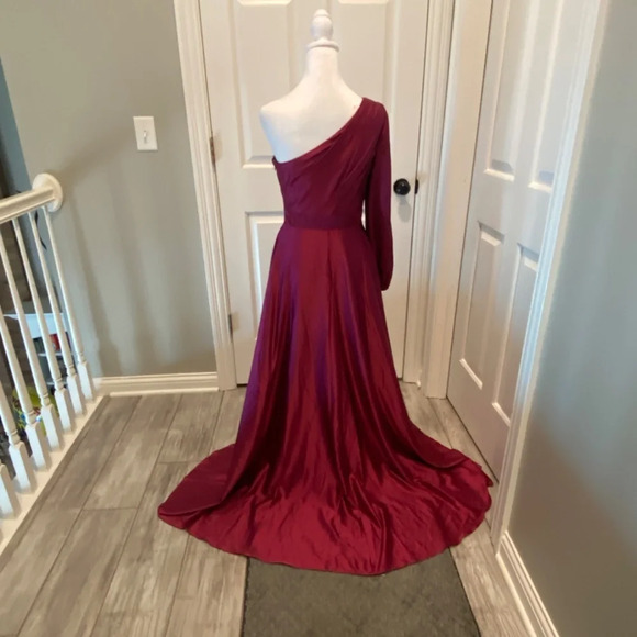 Mac Duggal Ieena High-Low One-Shoulder Gown Berry 16892 - Picture 10 of 15